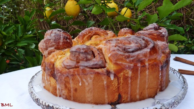 Zimtschneckenkuchen mit weisser Schokolade (16)