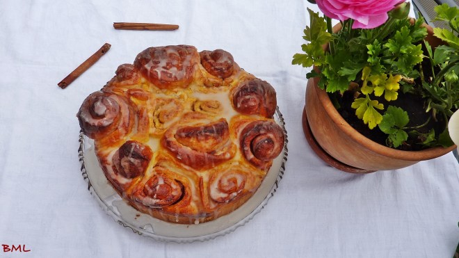 Zimtschneckenkuchen mit weisser Schokolade (17)