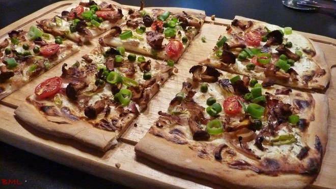 Flammkuchen mit Pfifferlingen