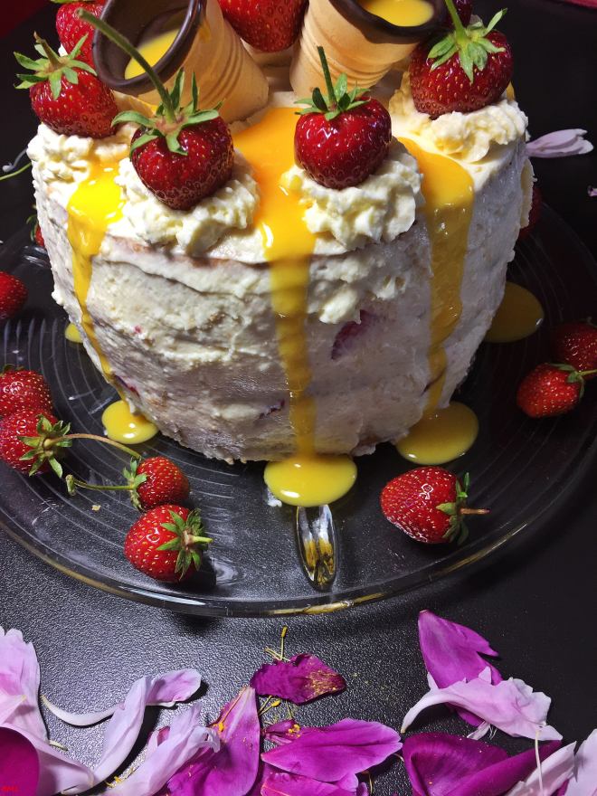 Erdbeer-Eierlikörtorte (38)