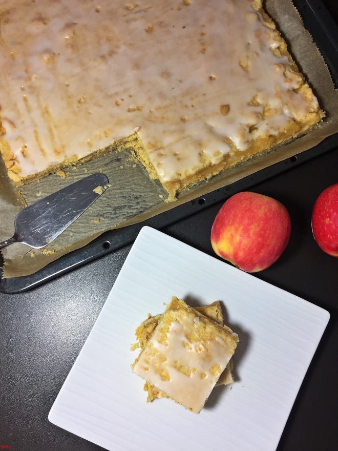 Gedeckter Apfelmuskuchen (9)