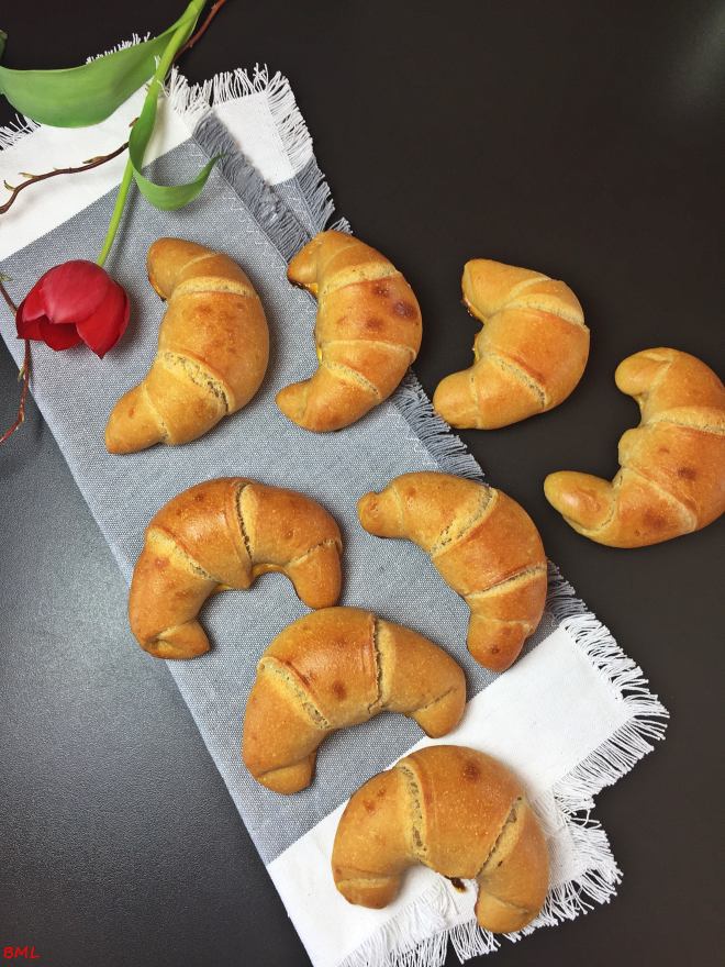 Dunkle Hörnchen (9)