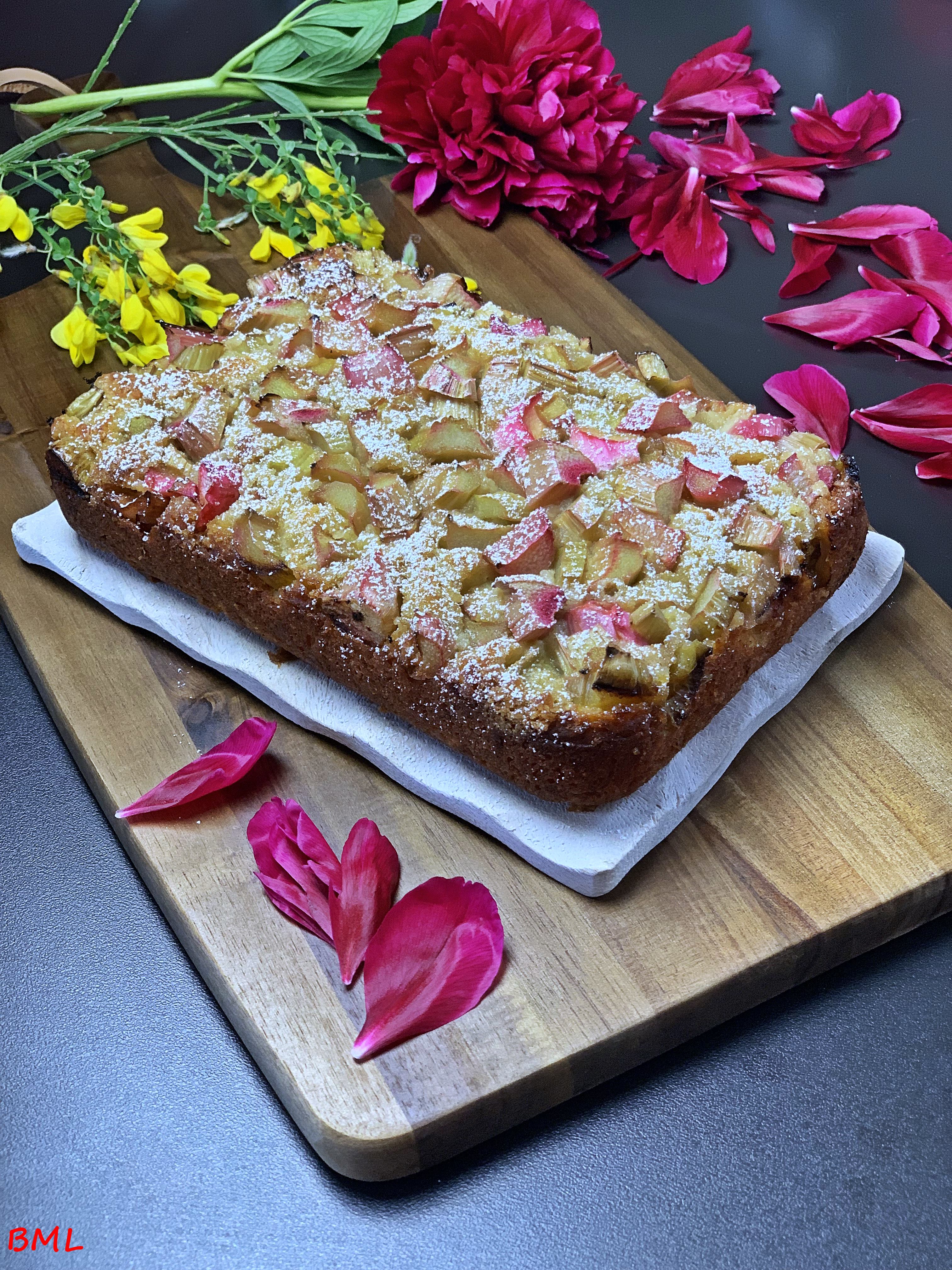 Rhabarber-Bananen-Kuchen…ein saftiges Stück Glück | Backen mit Leidenschaft Rhabarber-Bananen-Kuchen…ein saftiges Stück Glück | Backen mit Leidenschaft