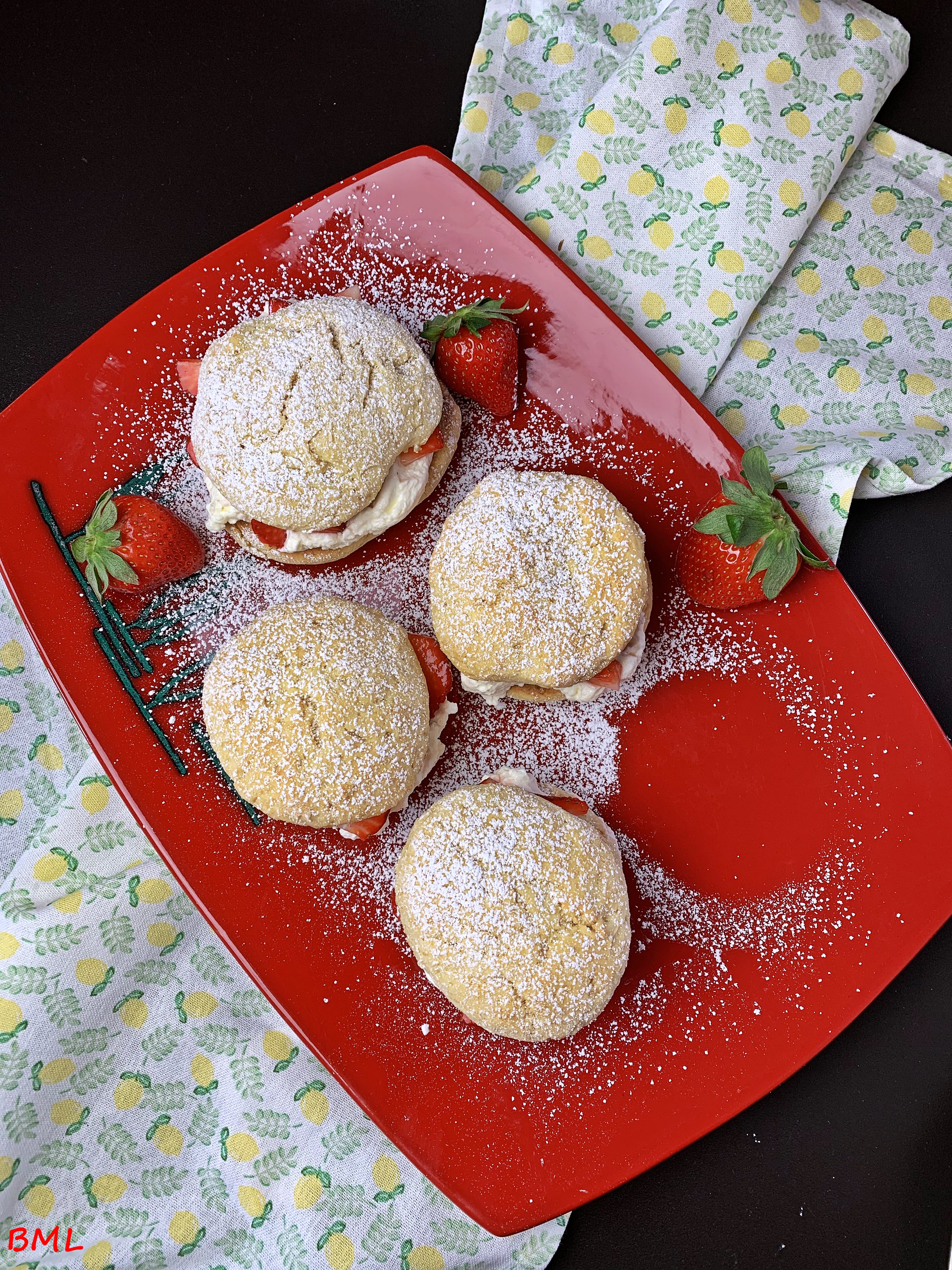 Shortcake mit Sahne und Erdbeeren…schnell zubereitet und noch schneller ...
