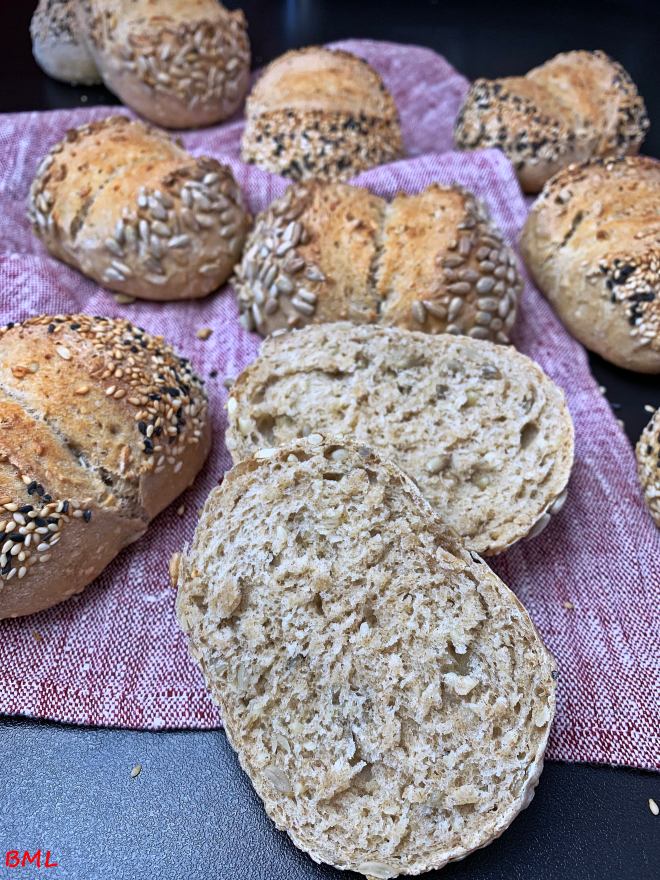 Saatenbrötchen (6)