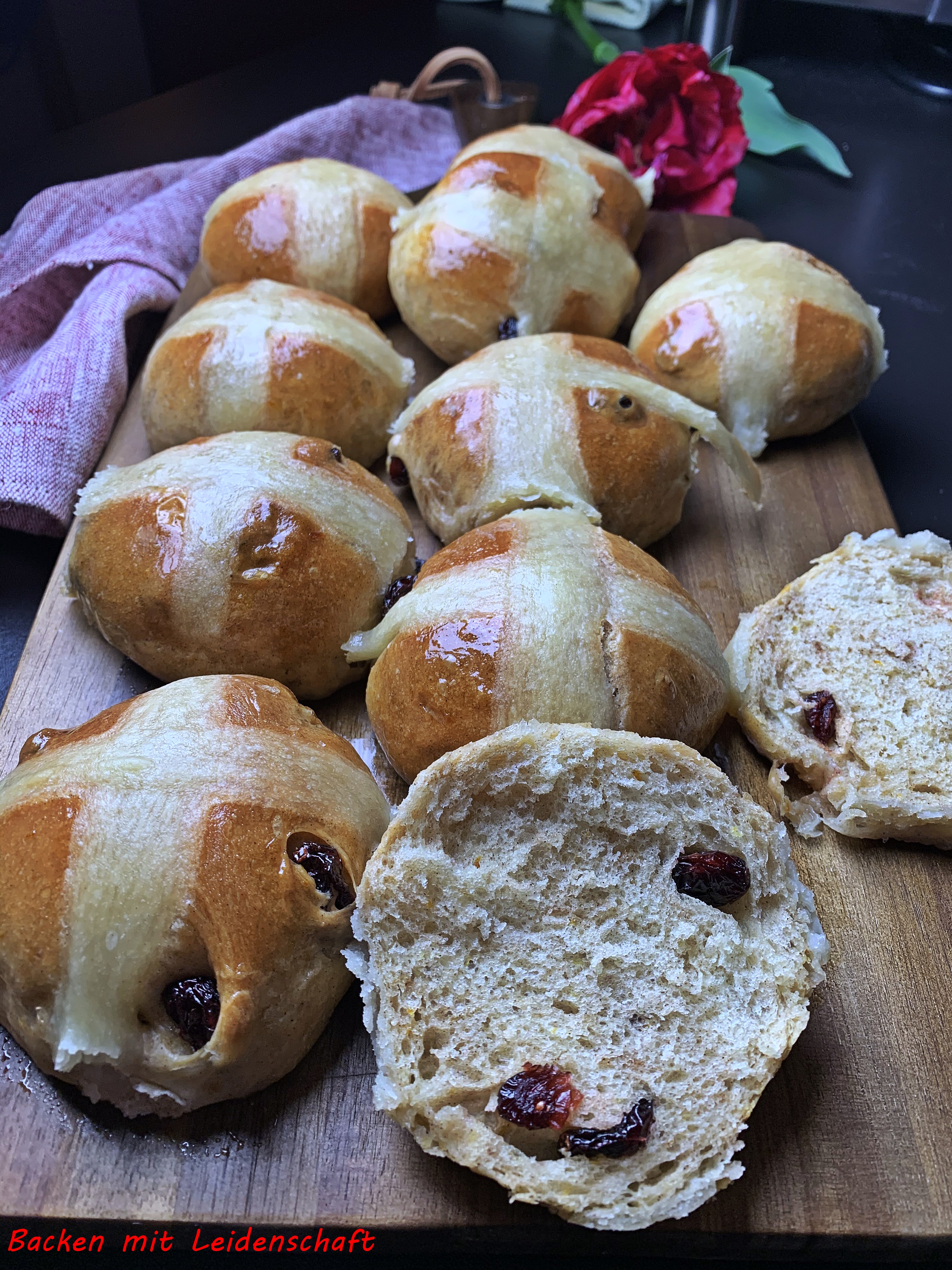 Hot Cross Buns (1)
