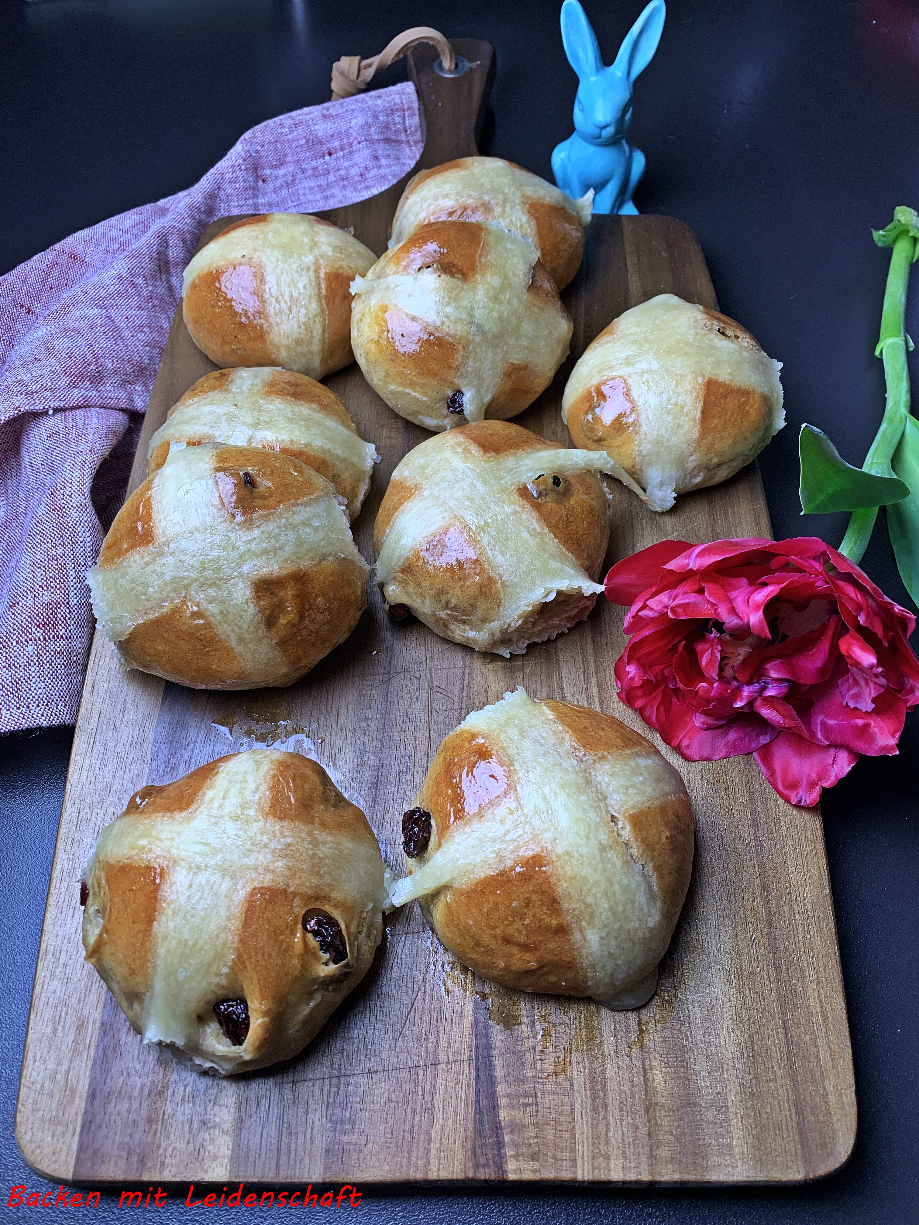 Hot Cross Buns (6)