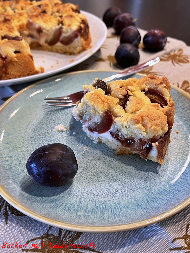 Zwetschgen-Käse-Streuselkuchen…einfach, schnell und lecker | Backen mit ... Zwetschgen-Käse-Streuselkuchen…einfach, schnell und lecker | Backen mit ...