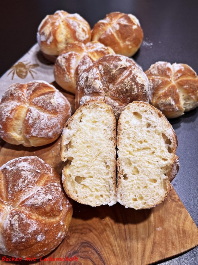 Brotchen Mit Loch In Der Mitte